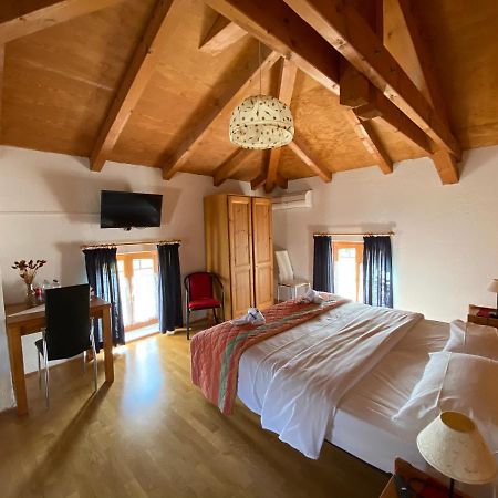 Qui Wolf Udine Hotell Collalto Eksteriør bilde